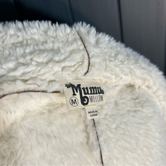 Show Me Your MuMu Sherpa Vest - Picture 6 of 8